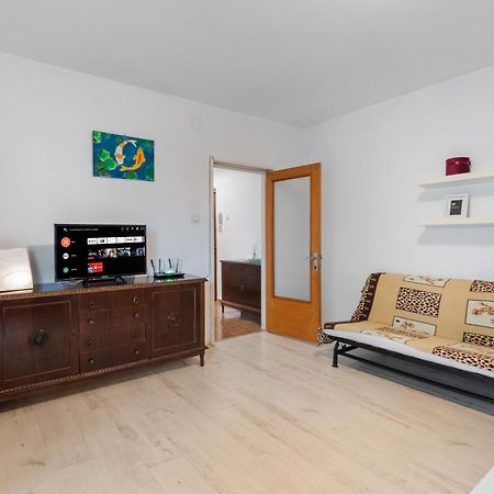 Dristor Large And Cozy Apartment Bucarest Exterior foto