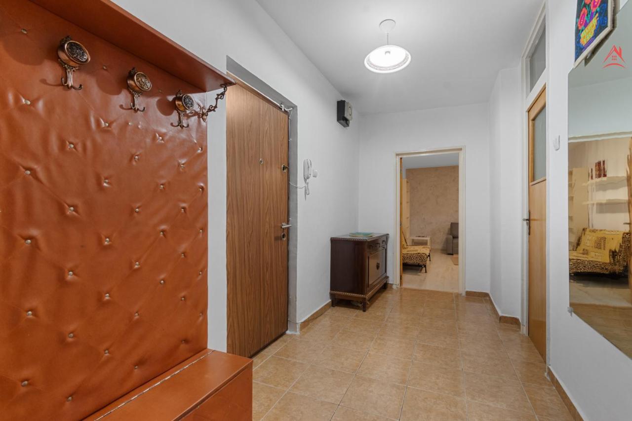 Dristor Large And Cozy Apartment Bucarest Exterior foto